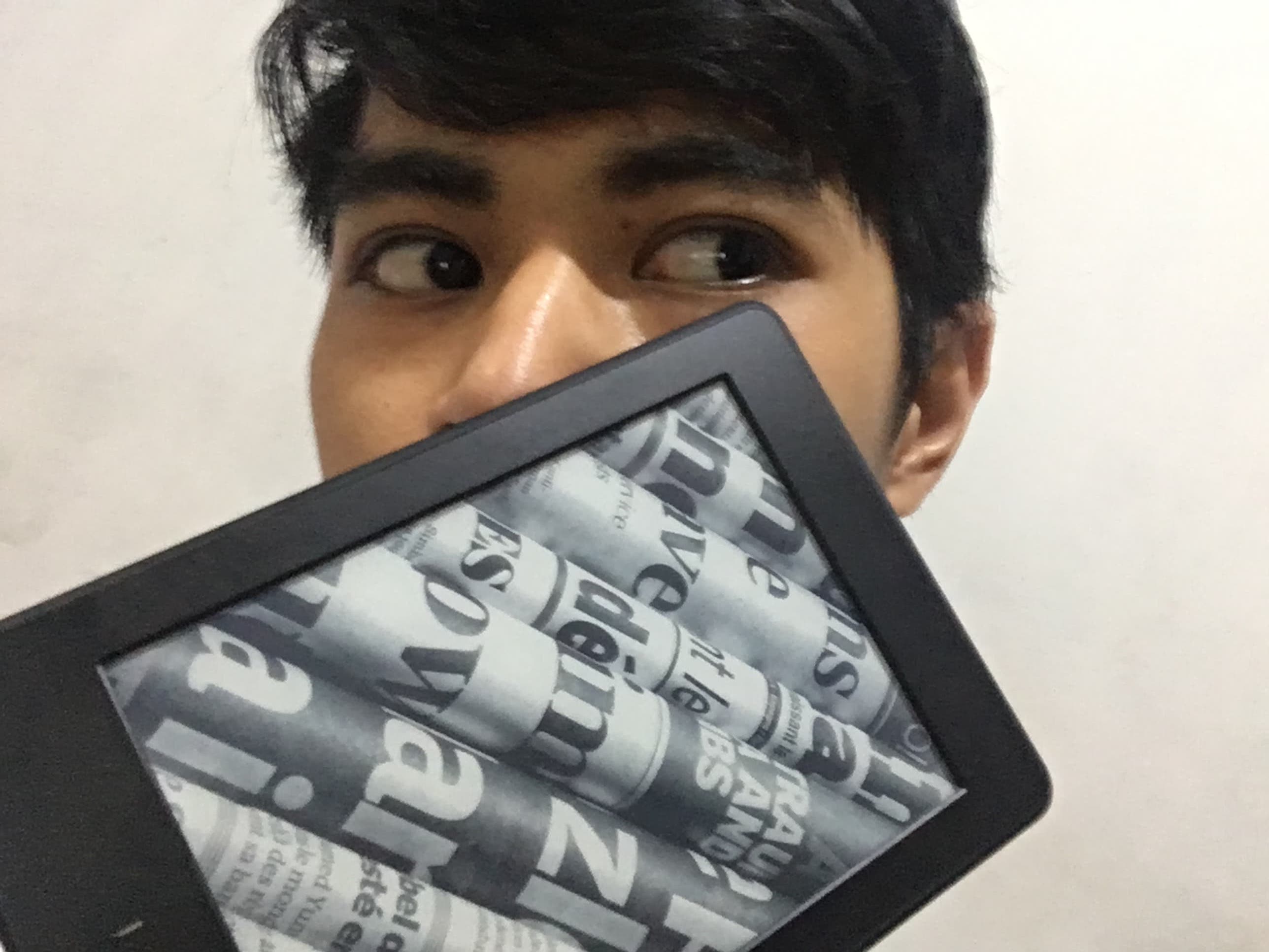 Minimalkan Pemakaian Kertas Dengan Amazon Kindle [Review]